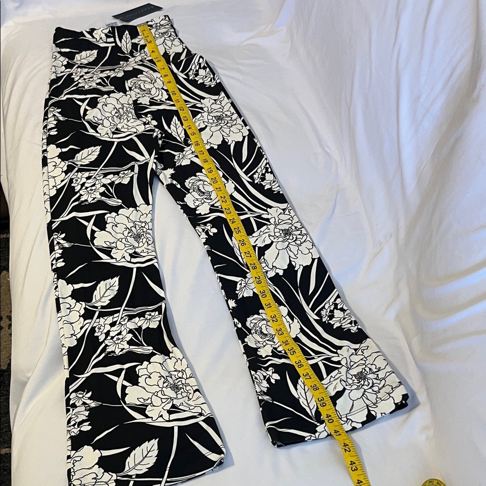 bryn Walker Black and White Floral Wide Leg Pants - Picture 8 of 12